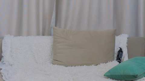 honey_bunny_96 @ chaturbate on 20250608