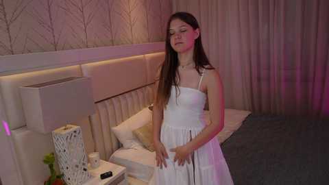 little_lolla17 @ chaturbate on 20250608
