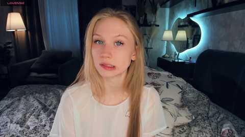 one_1ove @ chaturbate on 20250608