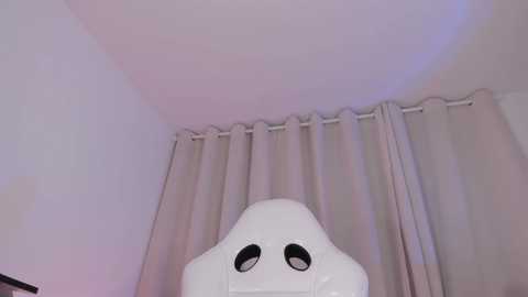 bella_adams_ @ chaturbate on 20250610
