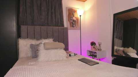 Media: camila_girl04 Chaturbate 2025-06-11 22:02:00