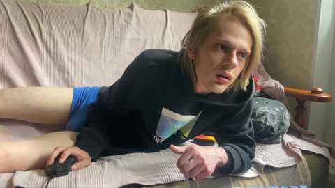 heey_nick @ chaturbate on 20250613