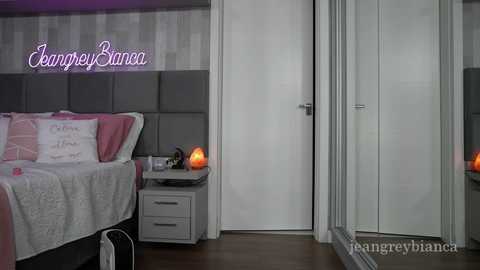 jeangreybianca @ chaturbate on 20250613