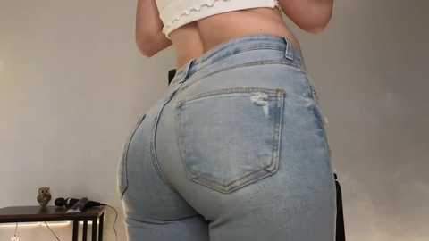 littleflowers @ chaturbate on 20250613