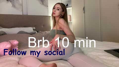 avroramy @ chaturbate on 20250614