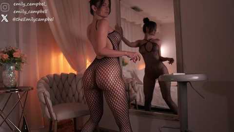 emiilycampbell @ chaturbate on 20250614