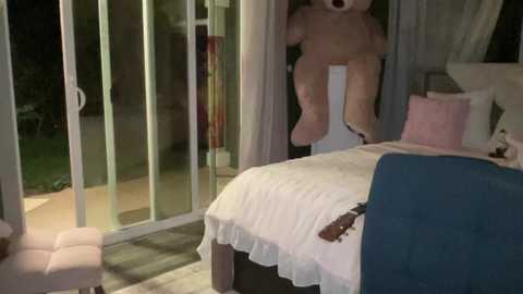 kaileeshy @ chaturbate on 20250614