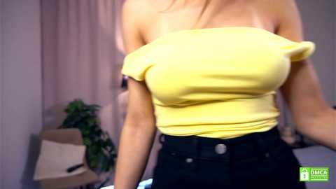 felissiany @ chaturbate on 20250615