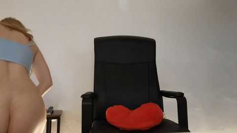 littleflowers @ chaturbate on 20250616