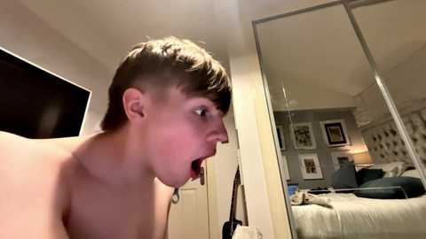 thickny0ung @ chaturbate on 20250616