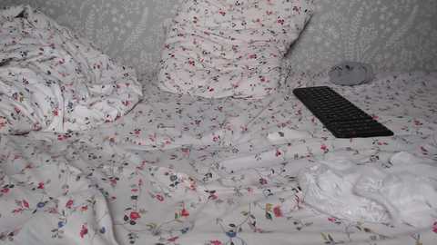 yulia_electric @ chaturbate on 20250616
