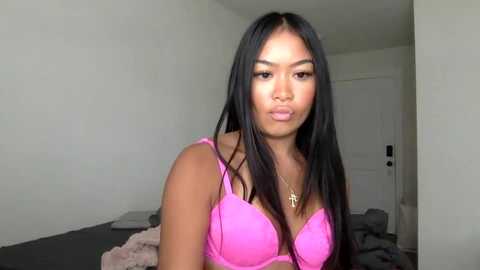 Media: bellamillerx Chaturbate 2025-06-17 00:19:00