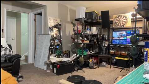 Media: brad_bounce Chaturbate 2025-06-17 19:07:00