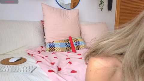 Media: lunary_mix Chaturbate 2025-06-17 15:11:00