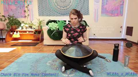 Media: milla_milla Chaturbate 2025-06-17 18:37:00
