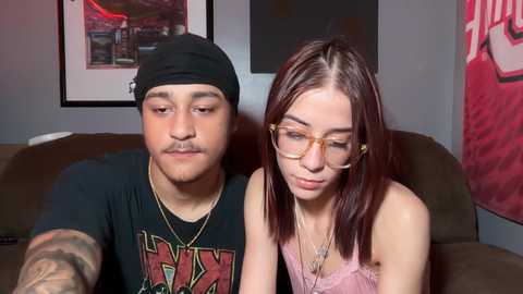 Media: mrandmrsbong Chaturbate 2025-06-17 03:38:00