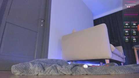 Media: yours_meyy Chaturbate 2025-06-17 19:52:00