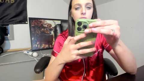 Media: hi_cut_cutie Chaturbate 2025-06-18 02:39:00