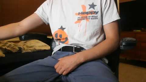 Media: jjjjjfive Chaturbate 2025-06-18 09:13:00