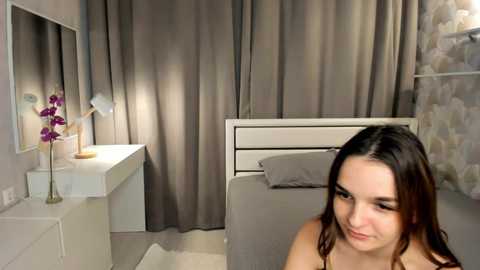 Media: julianabritt Chaturbate 2025-06-18 00:33:00
