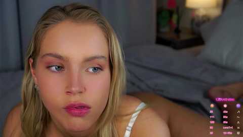 Media: lipswithsmileonthem Chaturbate 2025-06-18 05:18:00