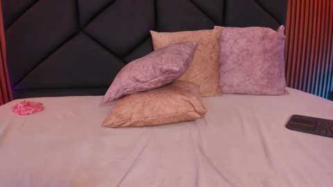 Media: alejandra_vives Chaturbate 2025-06-19 02:35:00