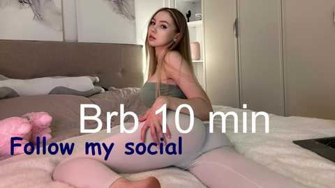 avroramy @ chaturbate on 20250619