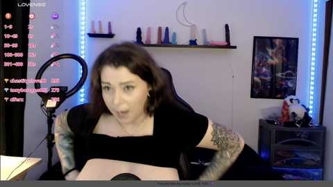 Media: bigtittedtattedlesbian Chaturbate 2025-06-19 01:30:00