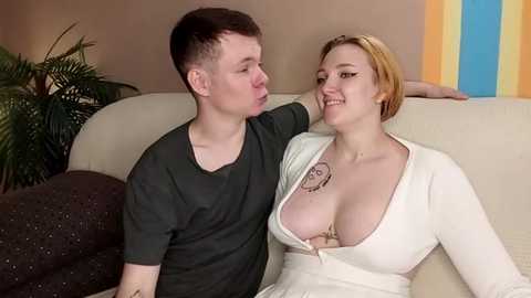 julielourens @ chaturbate on 20250620