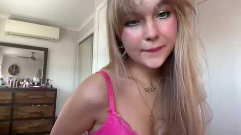 kittengirlxo @ chaturbate on 20250620