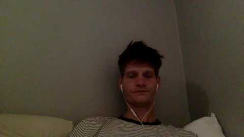 Media: yadbb Chaturbate 2025-06-20 06:13:00