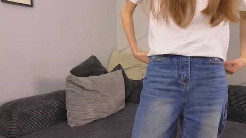 Media: cherrymira Chaturbate 2025-06-21 11:46:00