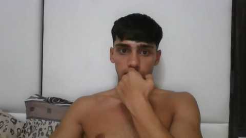 Media: james_qss8 Chaturbate 2025-06-22 02:55:00