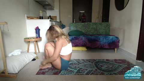 lailagetsnaked @ chaturbate on 20250622