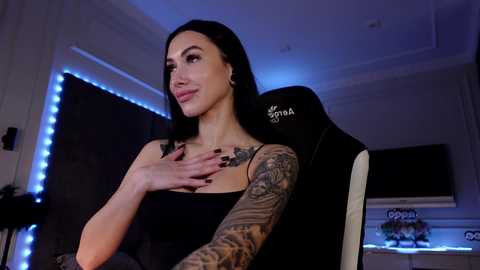miladenver @ chaturbate on 20250625