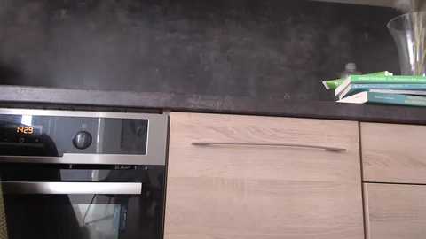 Media: single_fox_4u Chaturbate 2025-06-25 12:28:00