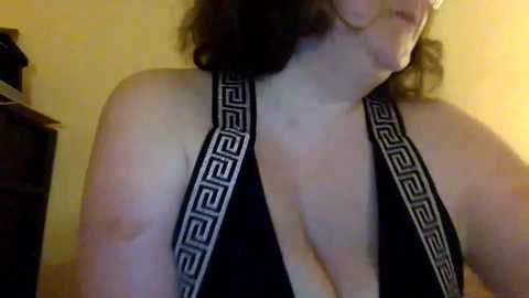 Media: juliansbedroom Chaturbate 2025-06-26 09:13:00