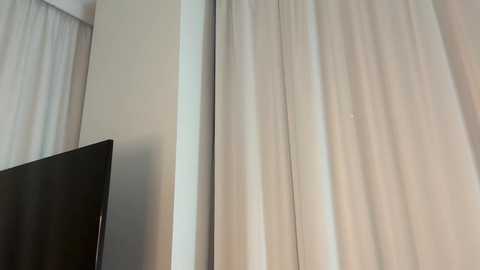 emillyyyx @ chaturbate on 20250627