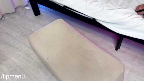 Media: bethanie_derek Chaturbate 2025-06-28 16:17:00