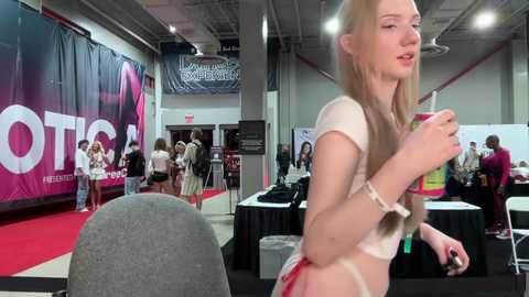 eve003300 @ chaturbate on 20250628