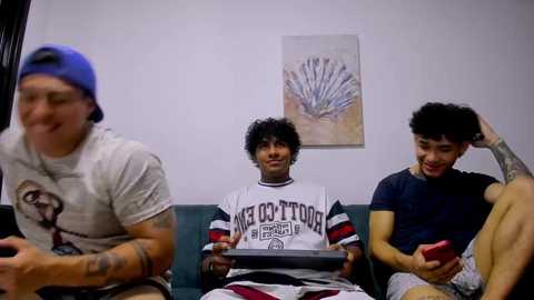 straight__friends @ chaturbate on 20250628