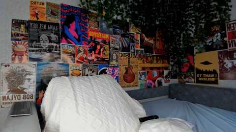 flirtykitty_ @ chaturbate on 20250629
