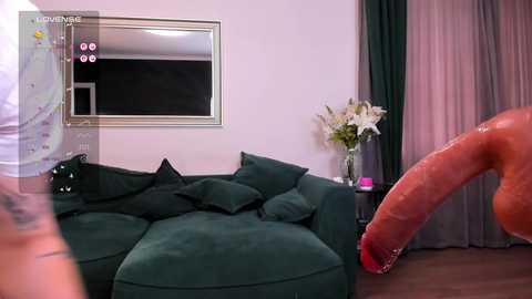 karolineneuer @ chaturbate on 20250629