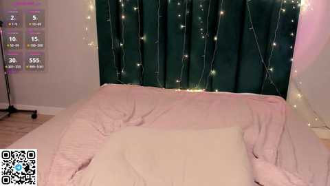 monibless @ chaturbate on 20250629