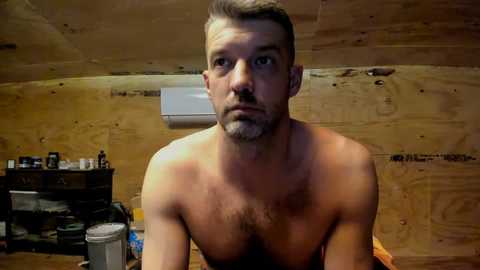 nothingtoseeherekk @ chaturbate on 20250629
