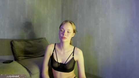 Media: imsunnyella Chaturbate 2025-06-30 14:05:00