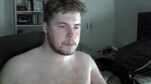 Media: liamfoxx Chaturbate 2025-06-30 01:01:00