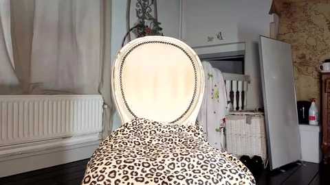lola_belgium @ chaturbate on 20250630