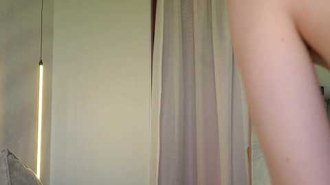 mona_elisa @ chaturbate on 20250630