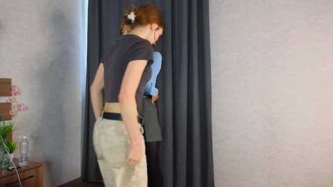 nelliewaters @ chaturbate on 20250630